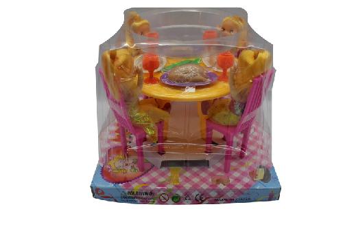 Set de Muebles con 4 Munecas